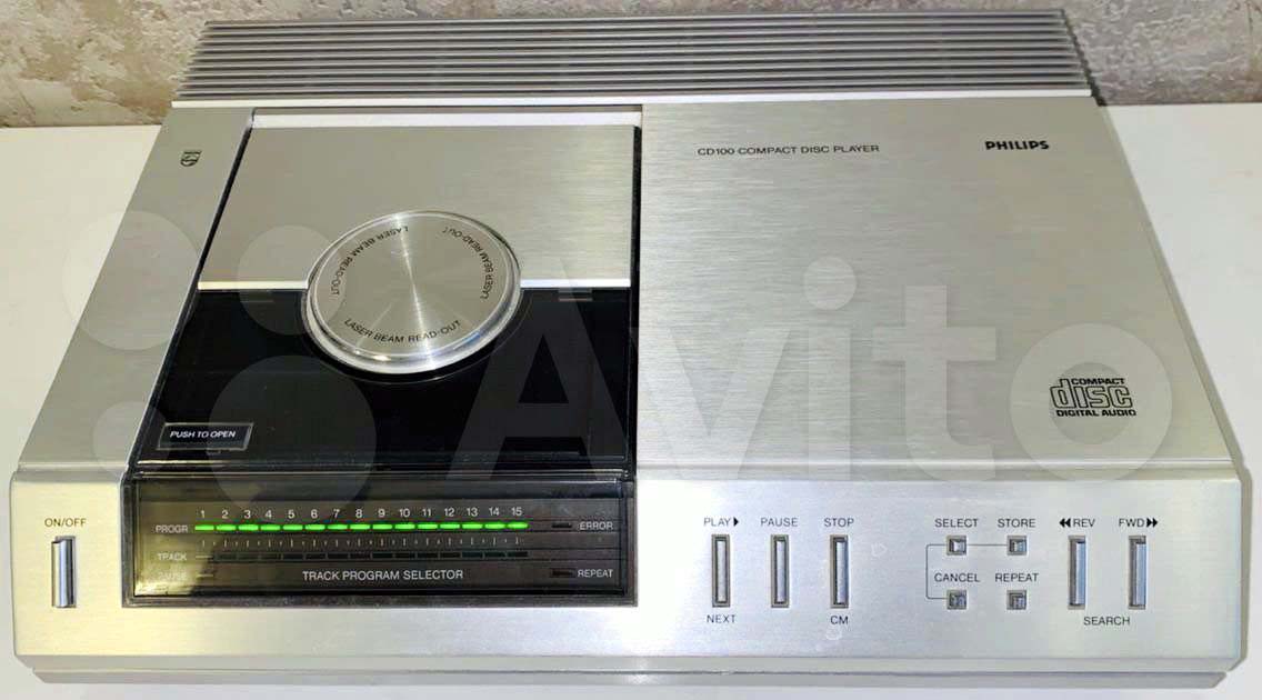первые лазерные проигрыватели компакт дисков раннего формата Audio-CD