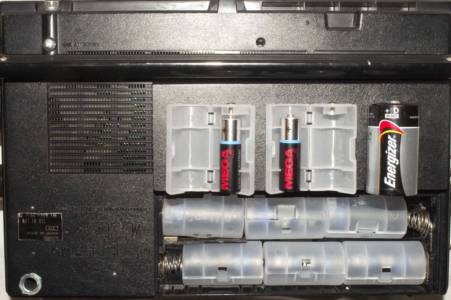 Вкладыши адаптеры переходники держатели батареек из AA (пальчиковые) в D R20 самые большие/ёмкие бочки