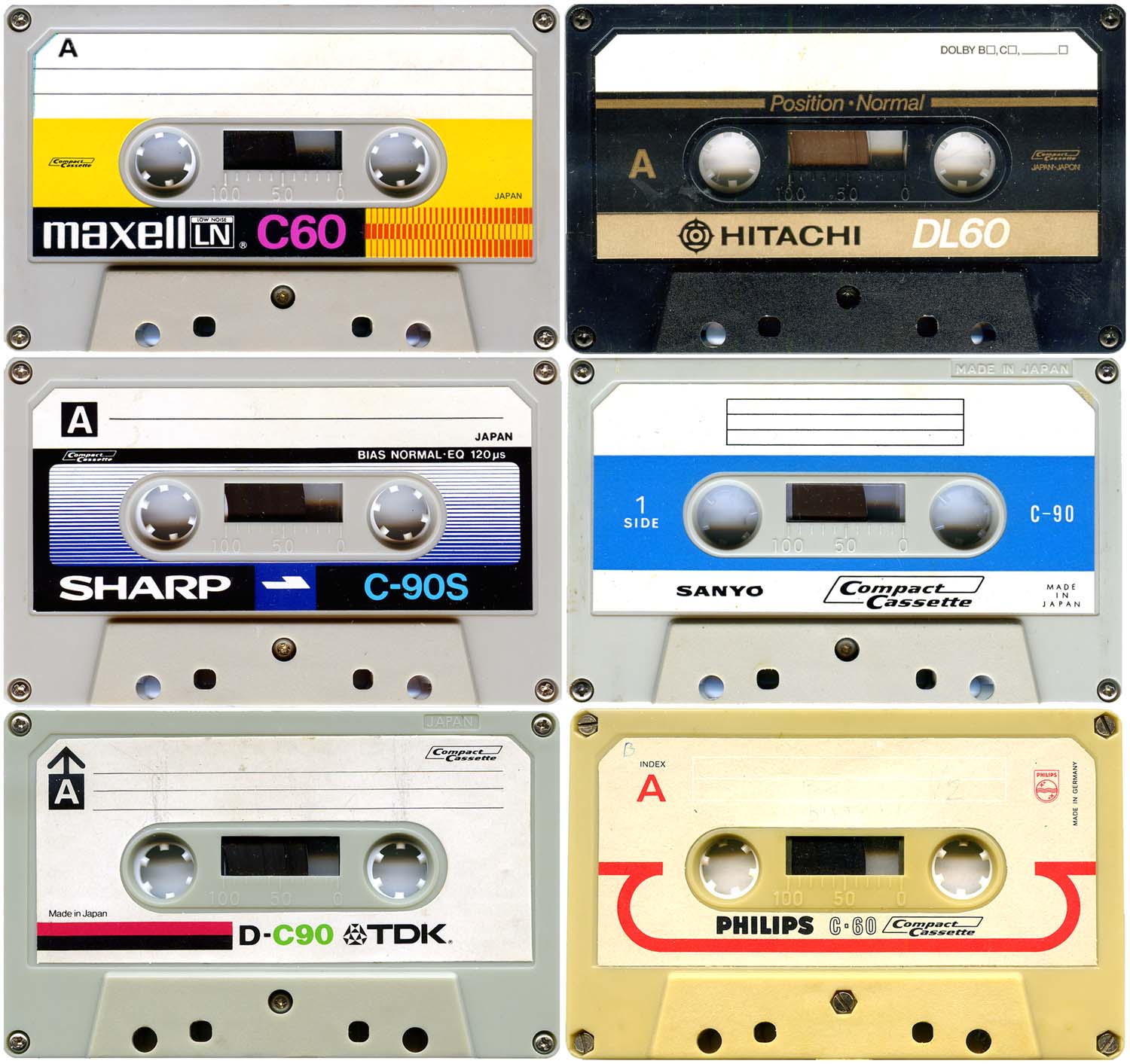 Музыкальные компакт кассеты самого старого дизайна