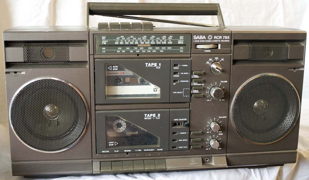 Музыкальный центр магнитола двухкассетник SABA stereo double cassete radio