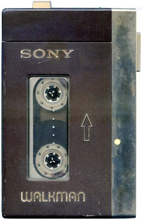 Первый кассетный плеер фирмы SONY Walkman
