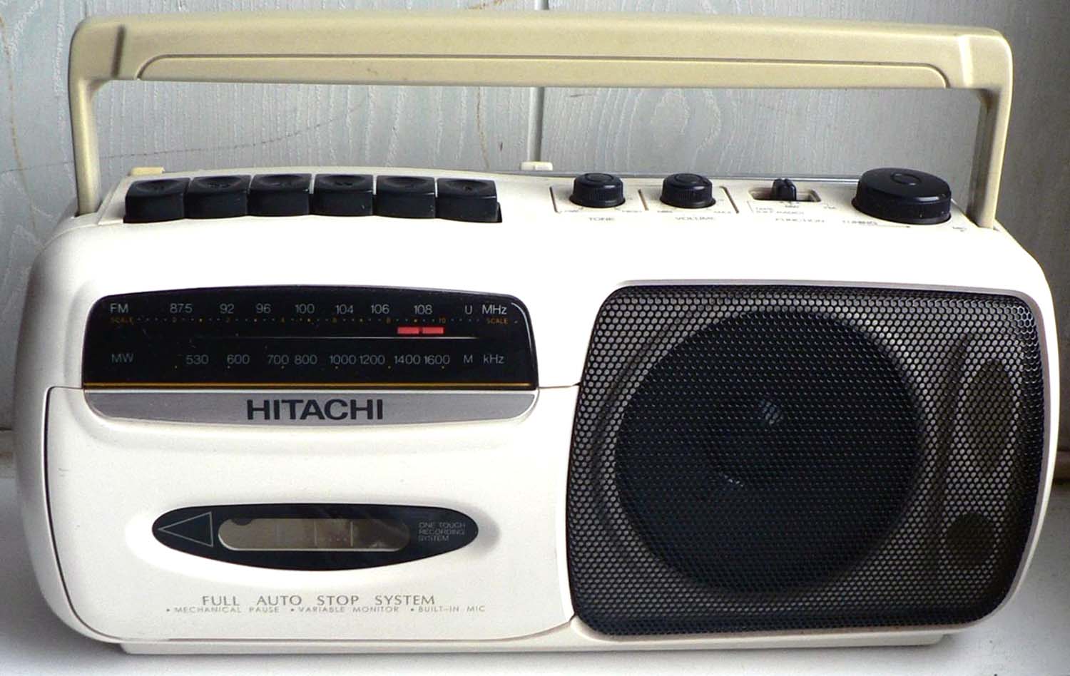 Моно магнитола музыкальный центр Hitachi mono radio cassette center recorder